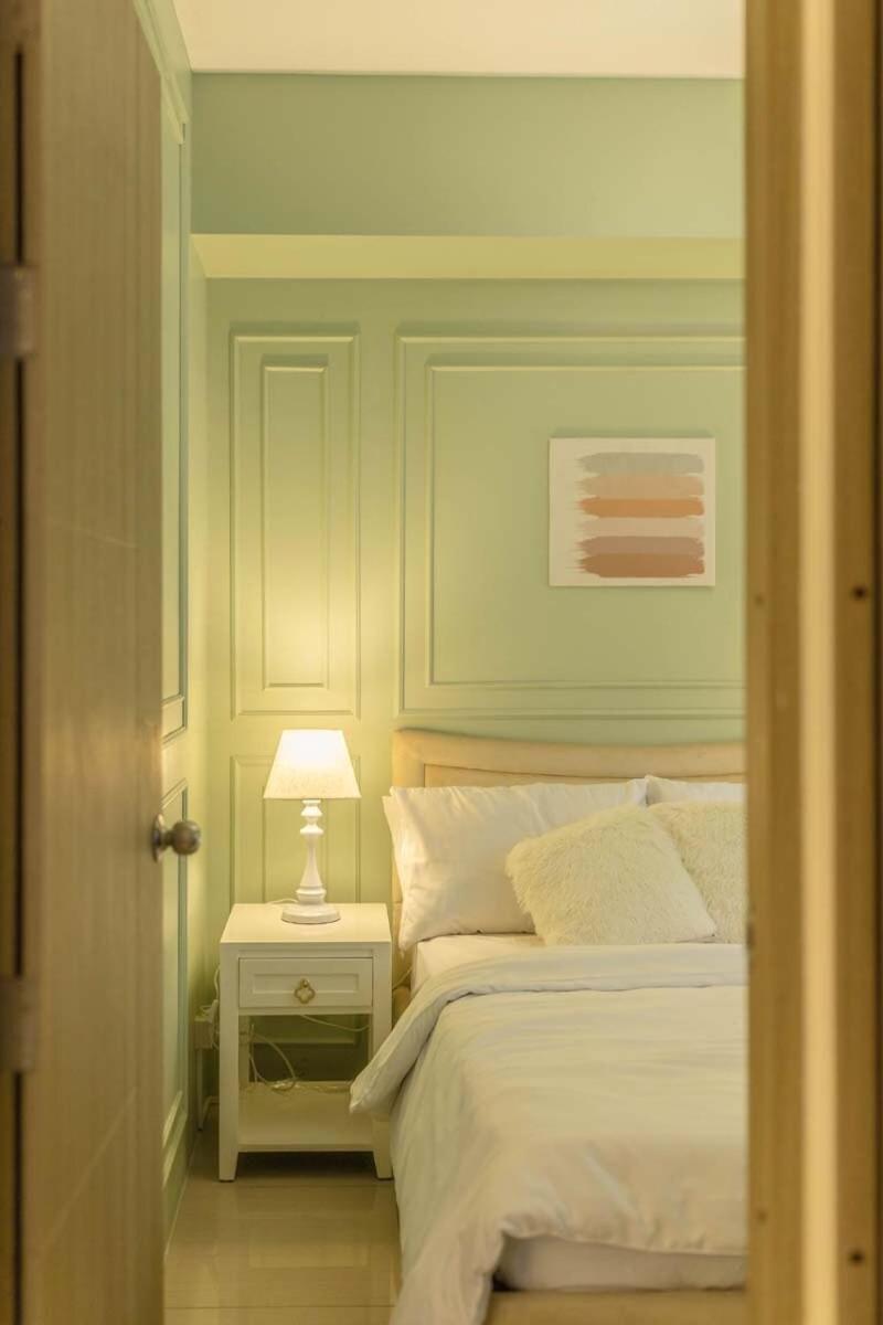 Shore 2br De Luxe Suite, Mall Of *
